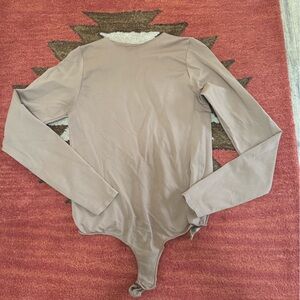 Skims women’s bodysuit